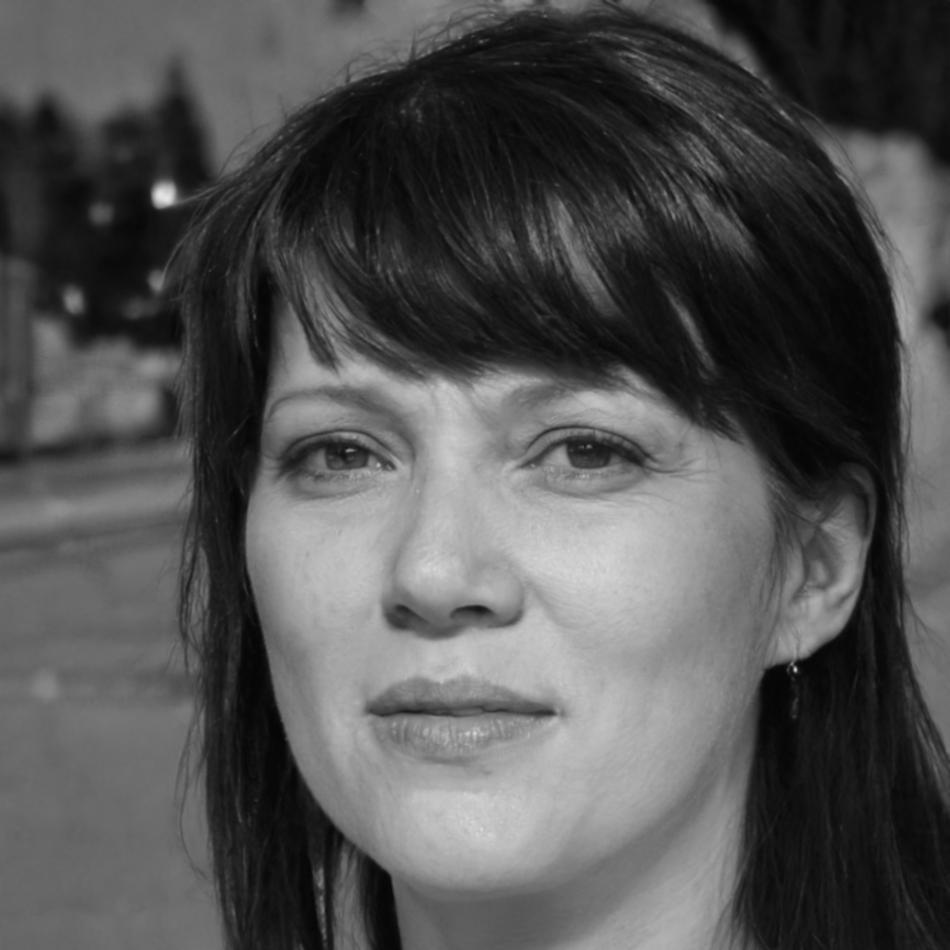 Finanzexpertin Sara Hoffmann